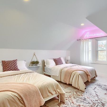 Newly Renovated Victorian Gem Perfect Space For Family Vacations! Pittsburgh Dış mekan fotoğraf